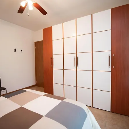 Sunset View Apartment *